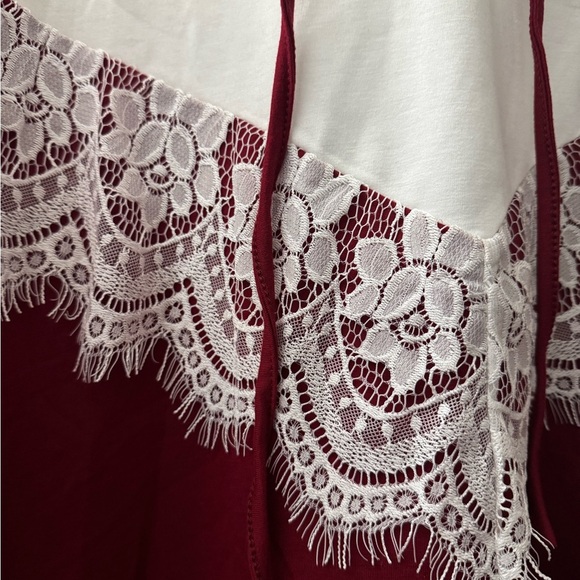 Elegant Lace Trimmed Hoodie - Red and White - Picture 2 of 3